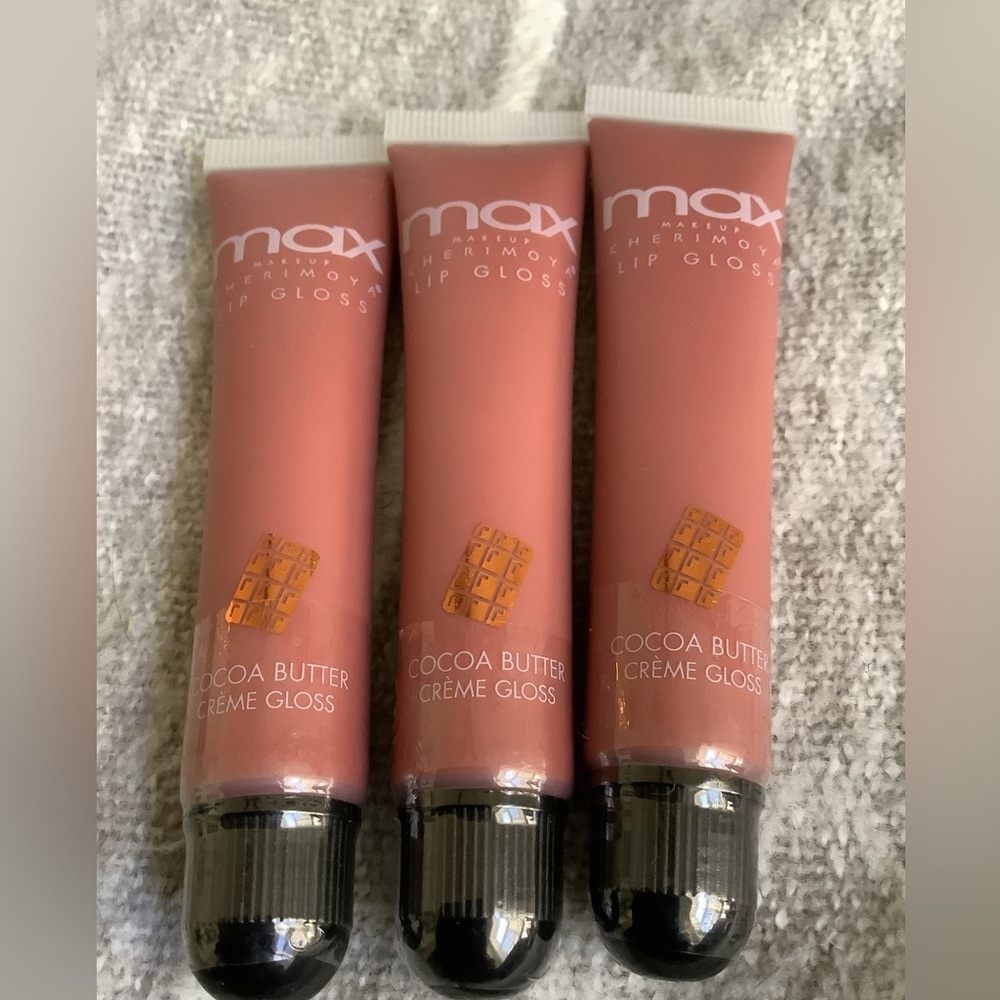Max makeup Cocoa butter cream Lip Gloss